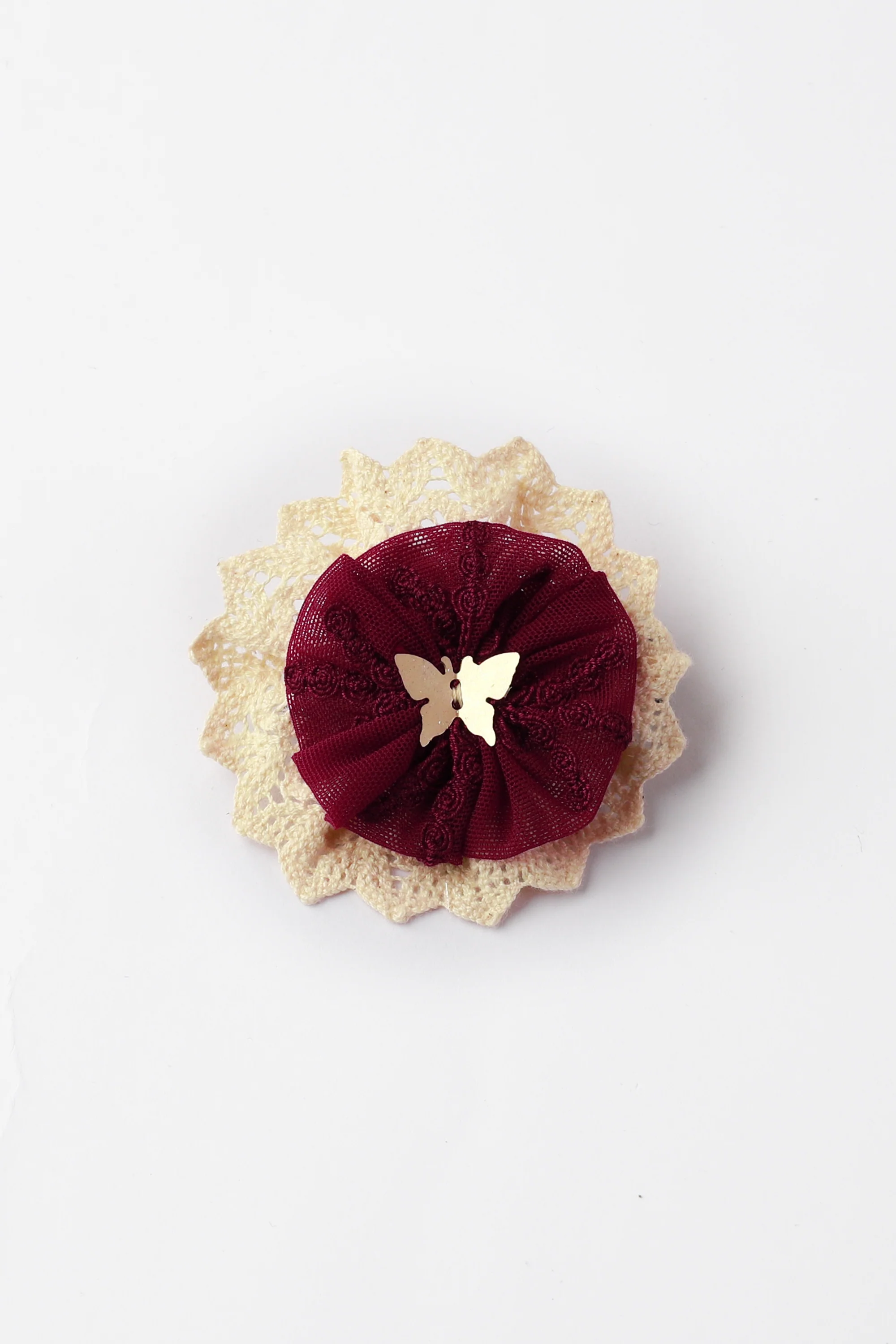 Off-white & Maroon Hair Clip