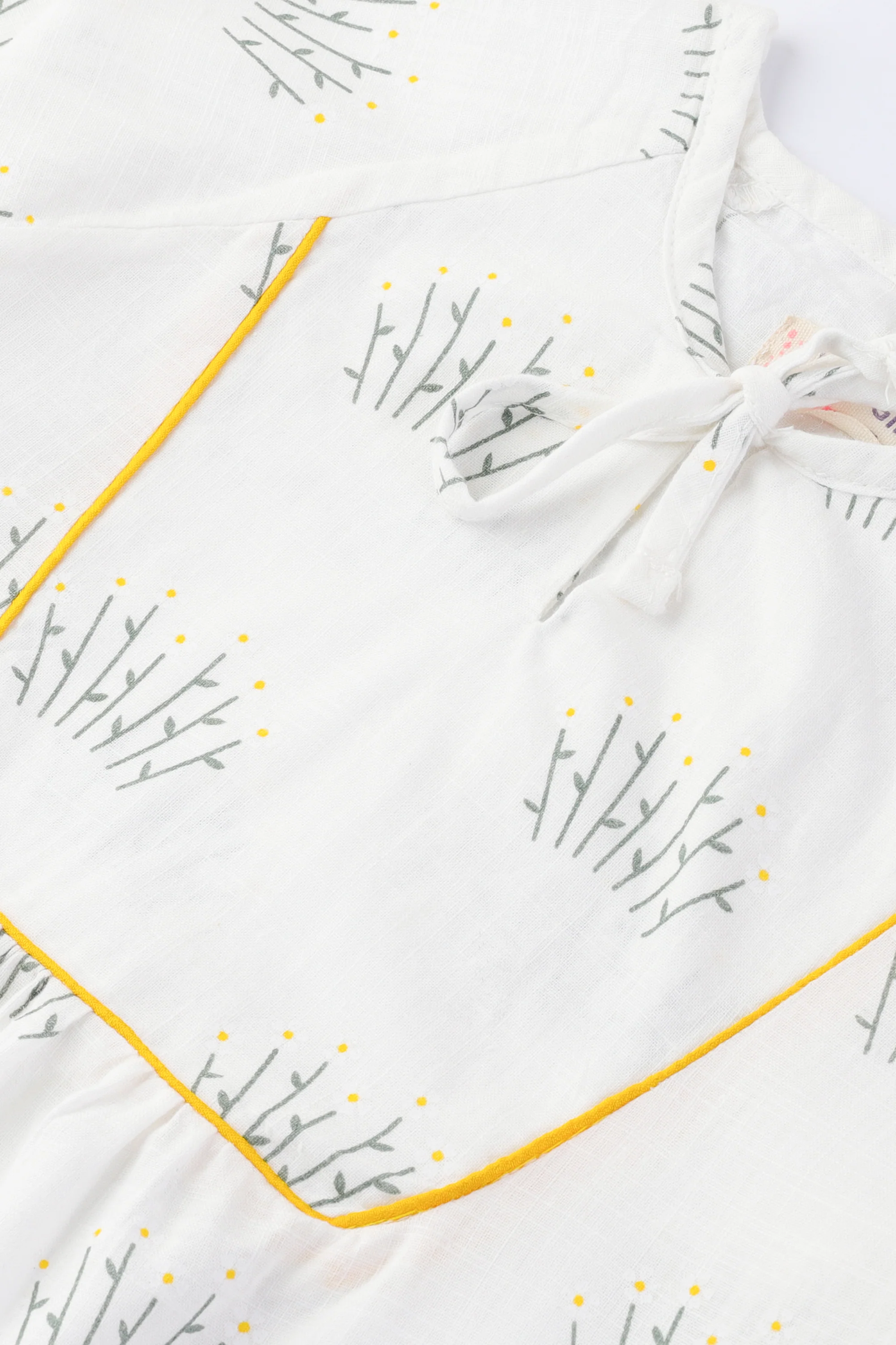 Daisy Meadow Printed Top - Image 3