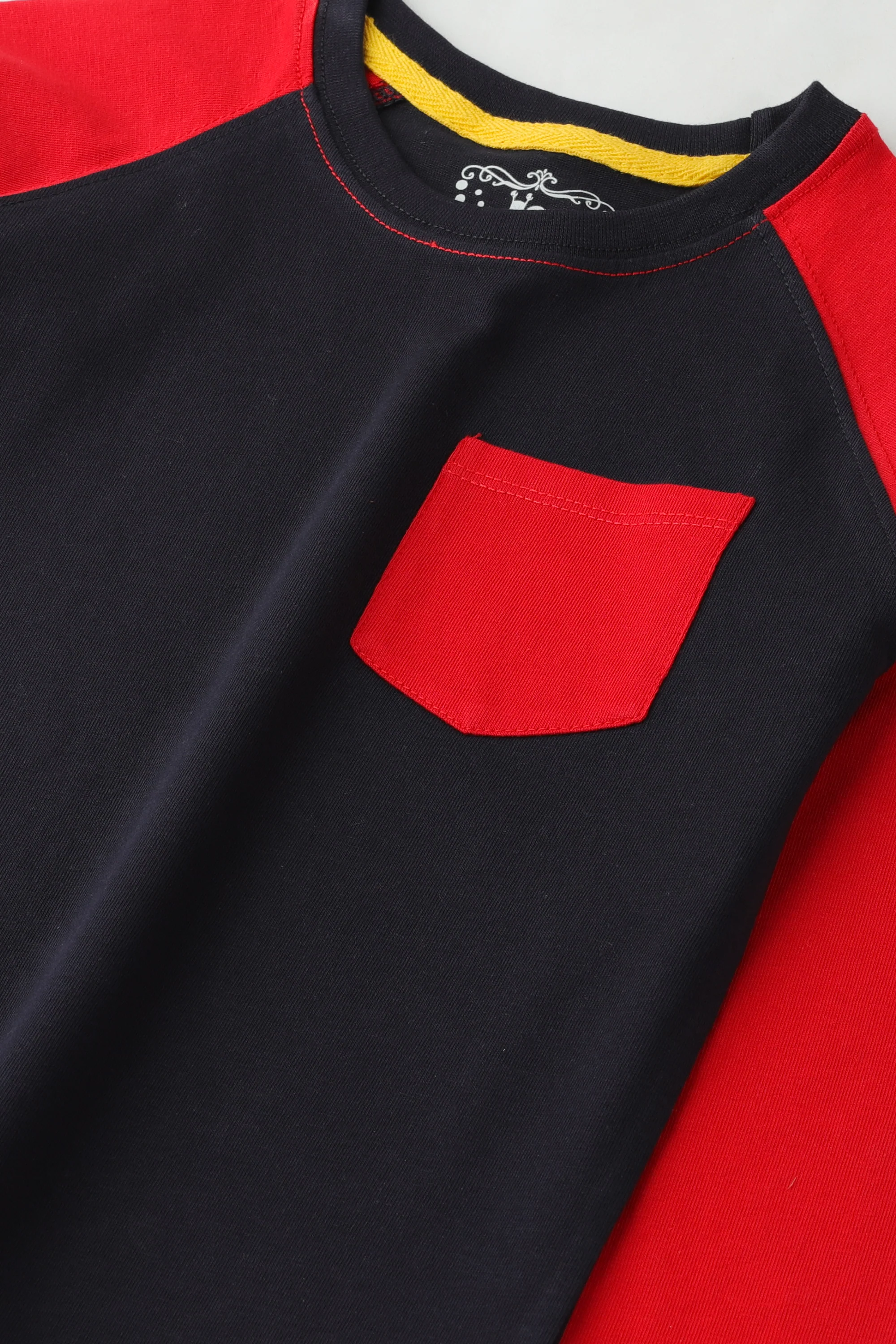 Navy & Red Raglan T-Shirt - Image 3