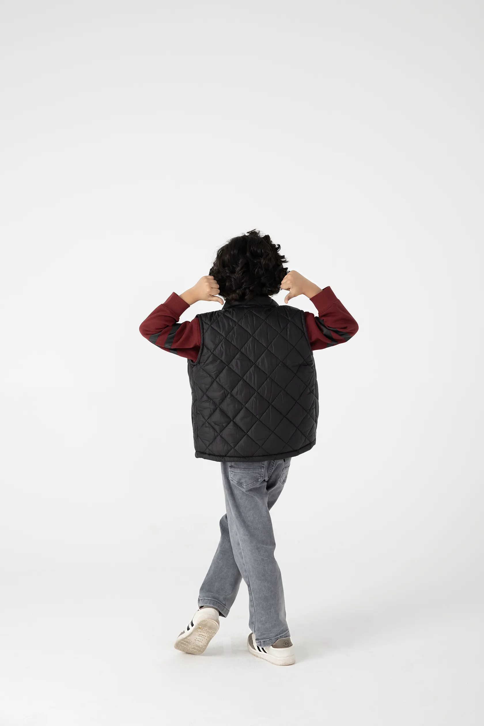 Black Sleeveless Puffer Jacket - Image 3