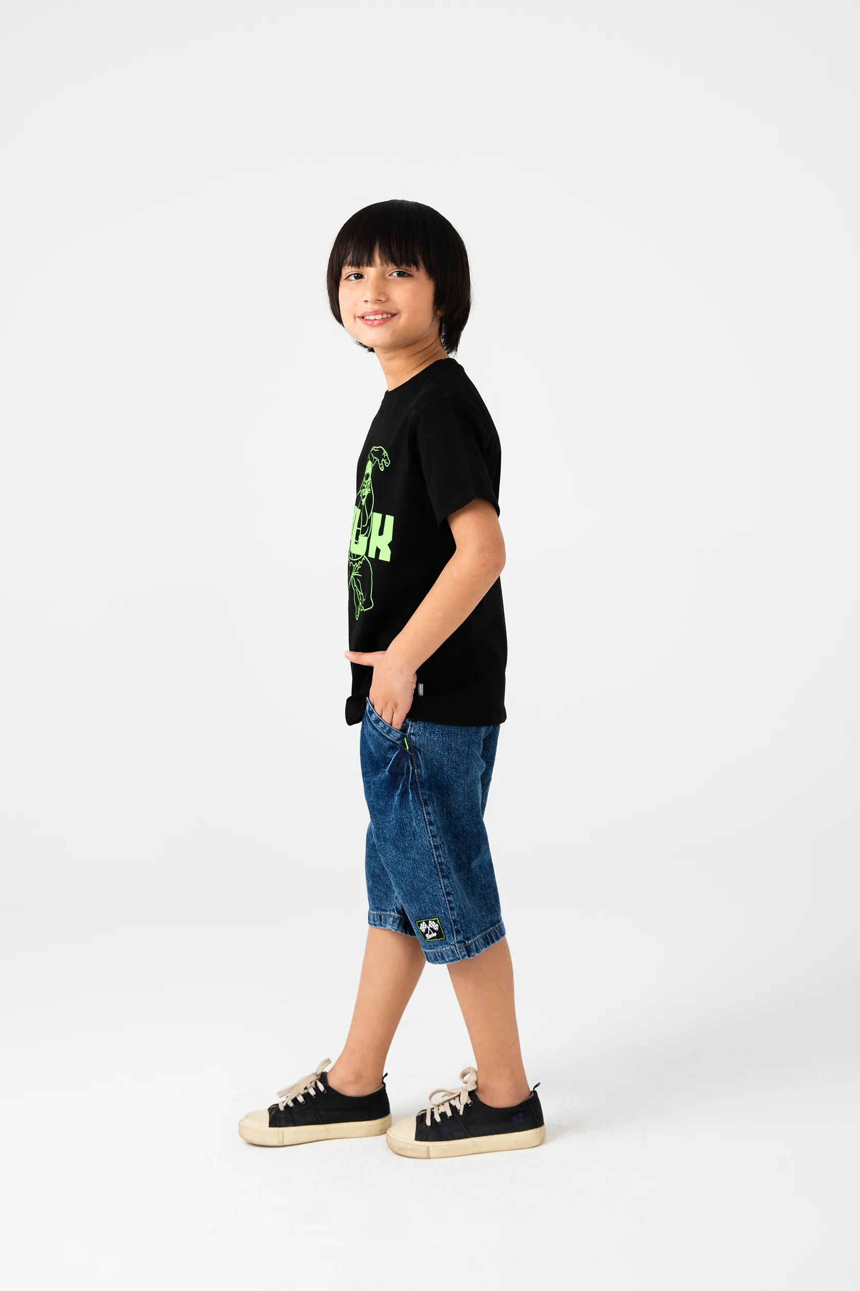 Boys Black Hulk Graphic Tee - Image 2